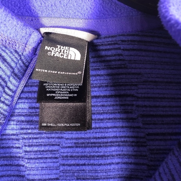 THE North Face 1/4 Zip Pullover Jacket - Picture 4 of 6